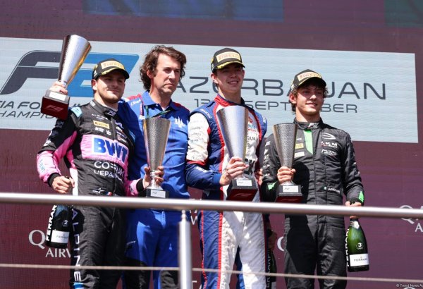 Baku hosts awarding ceremony of winners of main Formula 2 team races (PHOTO)