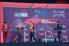 Winners of Formula 1 final race awarded in Baku (PHOTO/VIDEO)