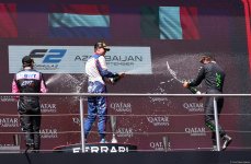 Baku hosts awarding ceremony of winners of main Formula 2 team races (PHOTO)