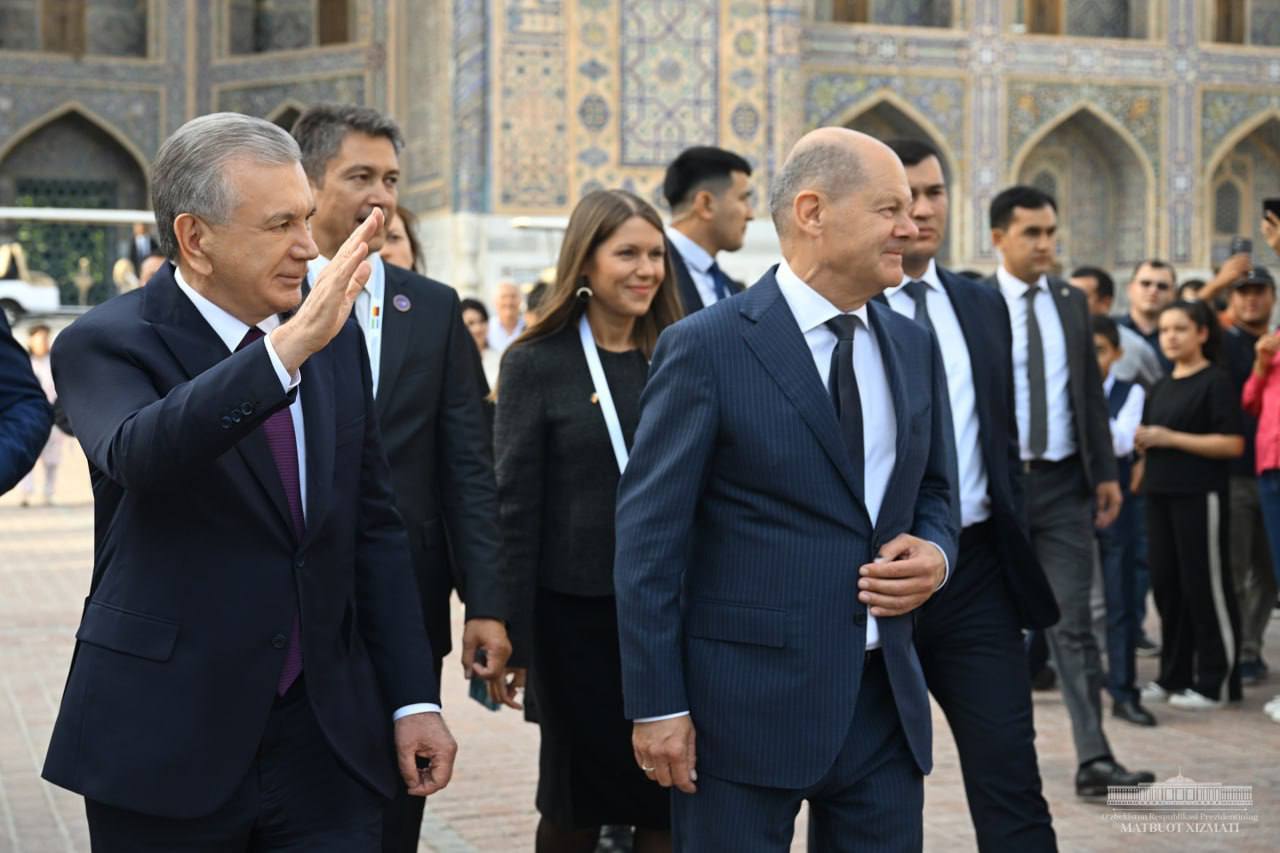 President of Uzbekistan meets German Chancellor Olaf Scholz in Samarkand (PHOTO)