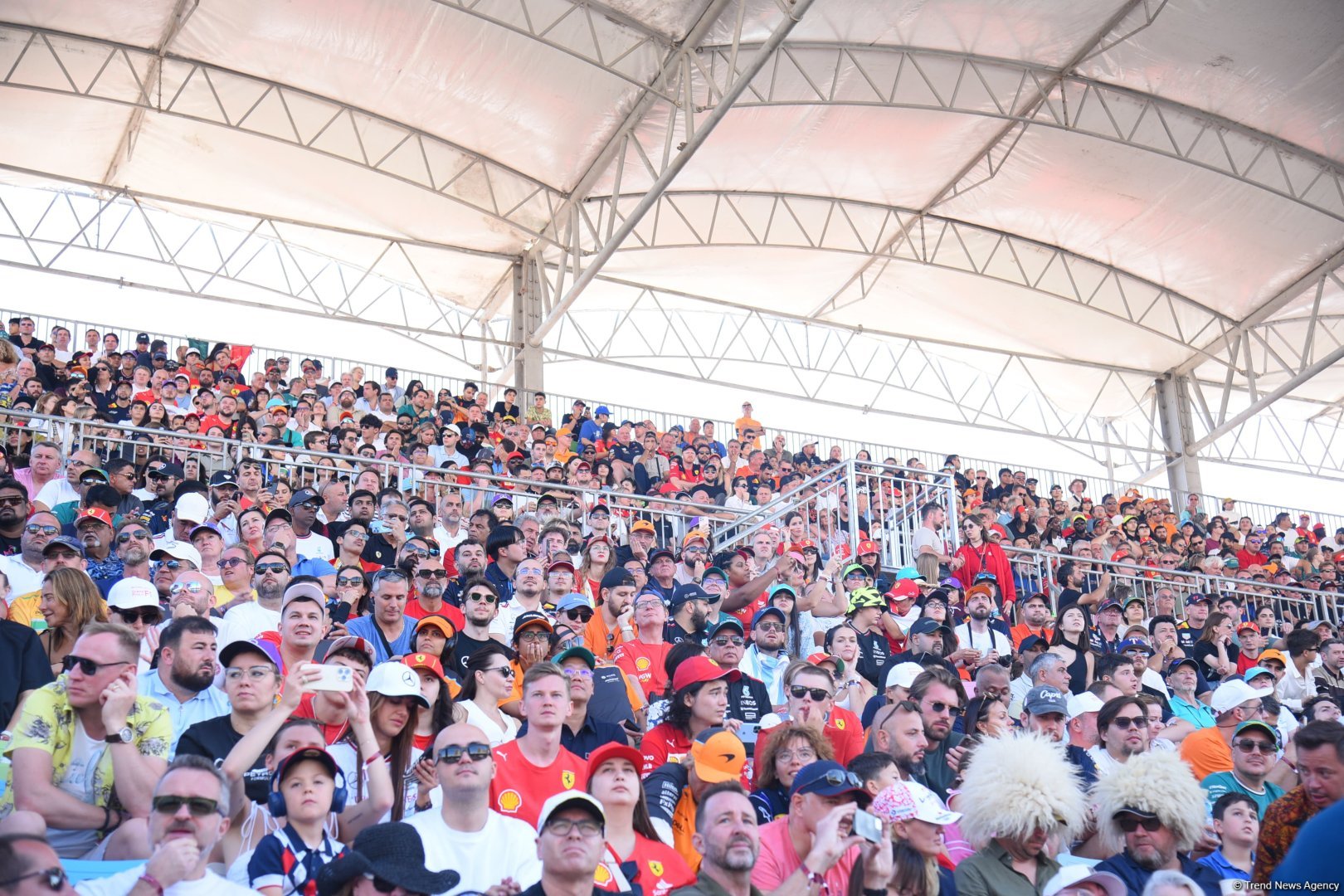 Interesting shots from Formula 1 spectator stands in Azerbaijan's Baku (PHOTO)