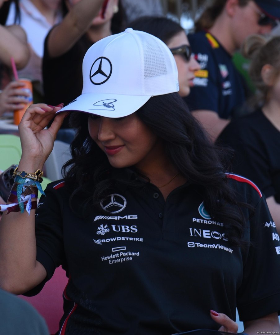 Interesting shots from Formula 1 spectator stands in Azerbaijan's Baku (PHOTO)