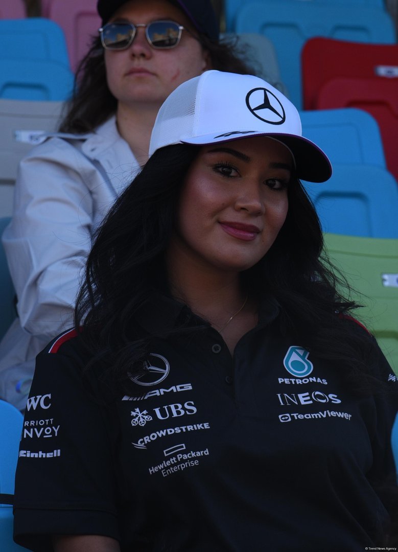 Interesting shots from Formula 1 spectator stands in Azerbaijan's Baku (PHOTO)