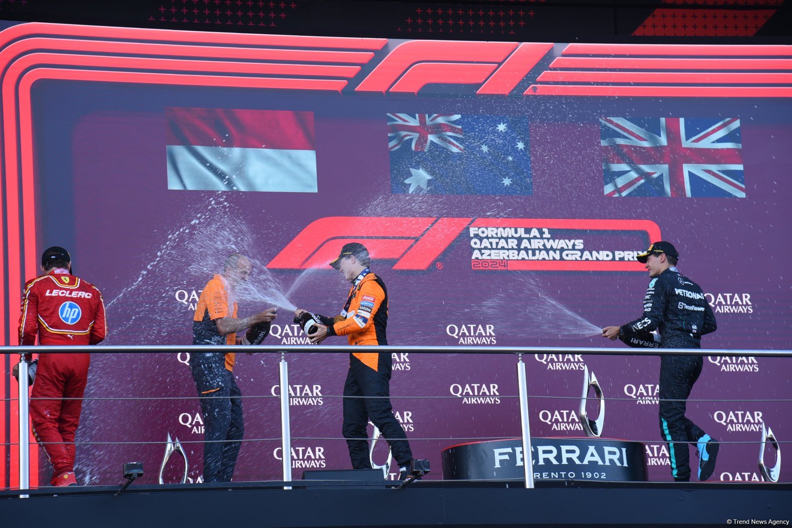 Winners of Formula 1 final race awarded in Baku (PHOTO/VIDEO)