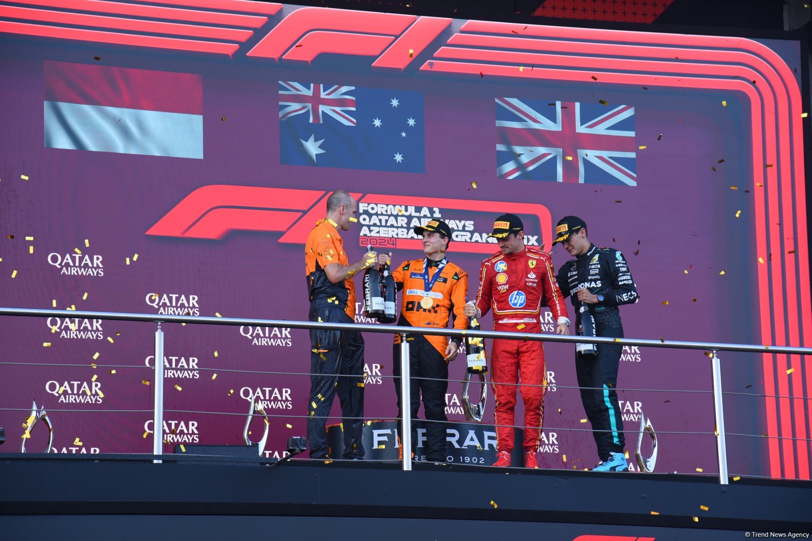 Winners of Formula 1 final race awarded in Baku (PHOTO/VIDEO)