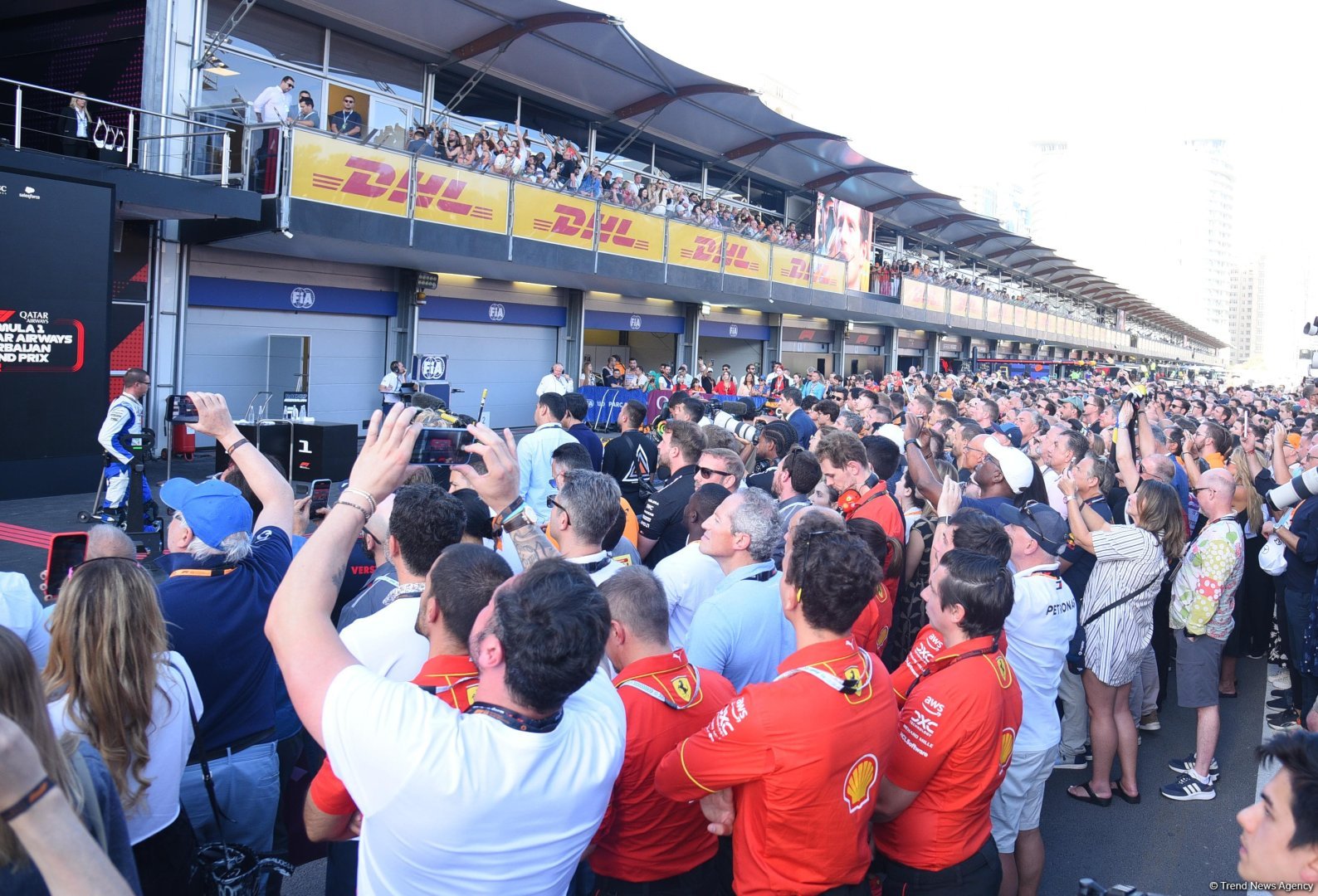 Winners of Formula 1 final race awarded in Baku (PHOTO/VIDEO)