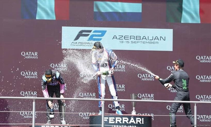 Baku hosts awarding ceremony of winners of main Formula 2 team races (PHOTO)