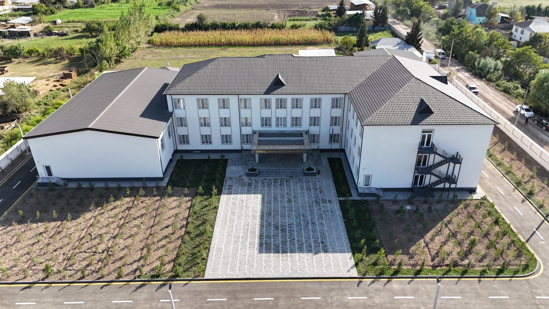 Heydar Aliyev Foundation presents new school built in Azerbaijan's Saatli district (PHOTO)