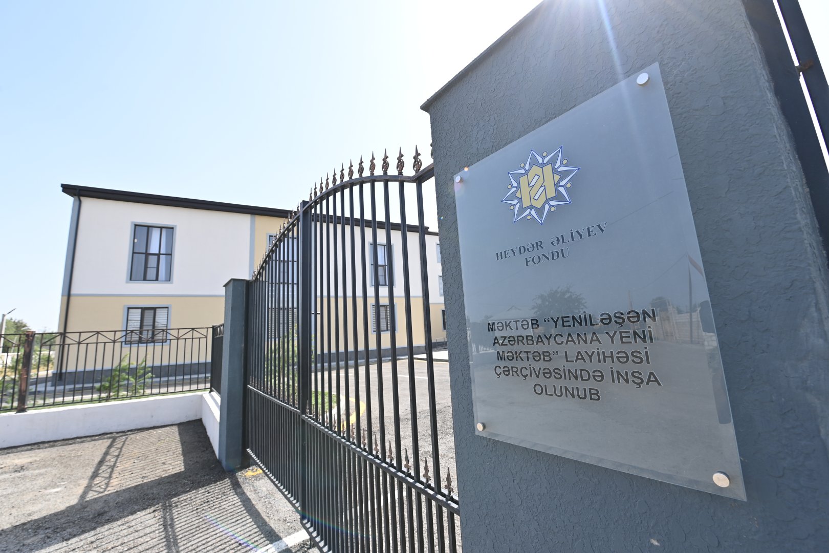Heydar Aliyev Foundation opens school in Aranli village of Azerbaijan's Imishli (PHOTO/VIDEO)