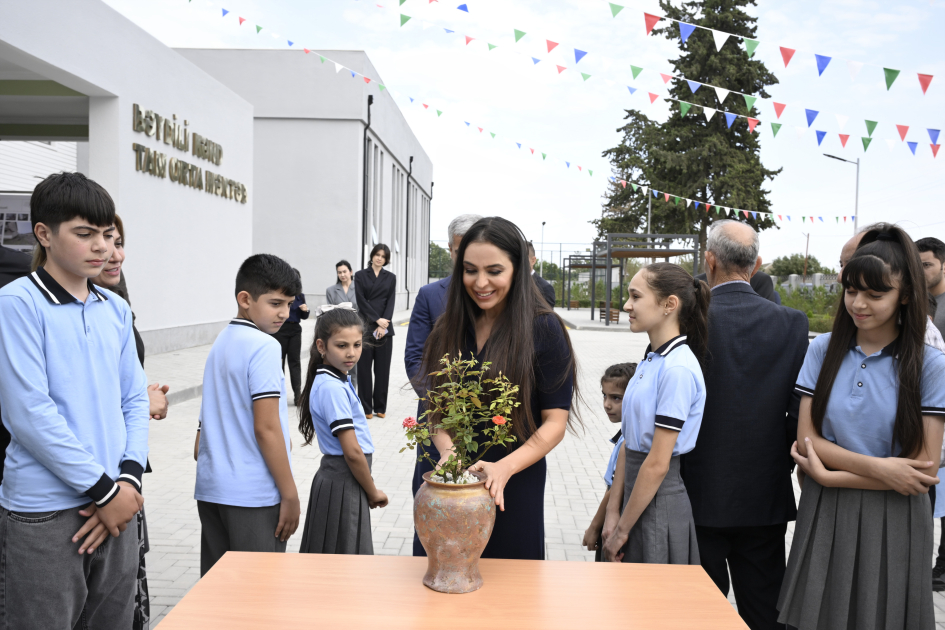 Vice-President of Heydar Aliyev Foundation Leyla Aliyeva attends Bilasuvar school opening ceremony (PHOTO)