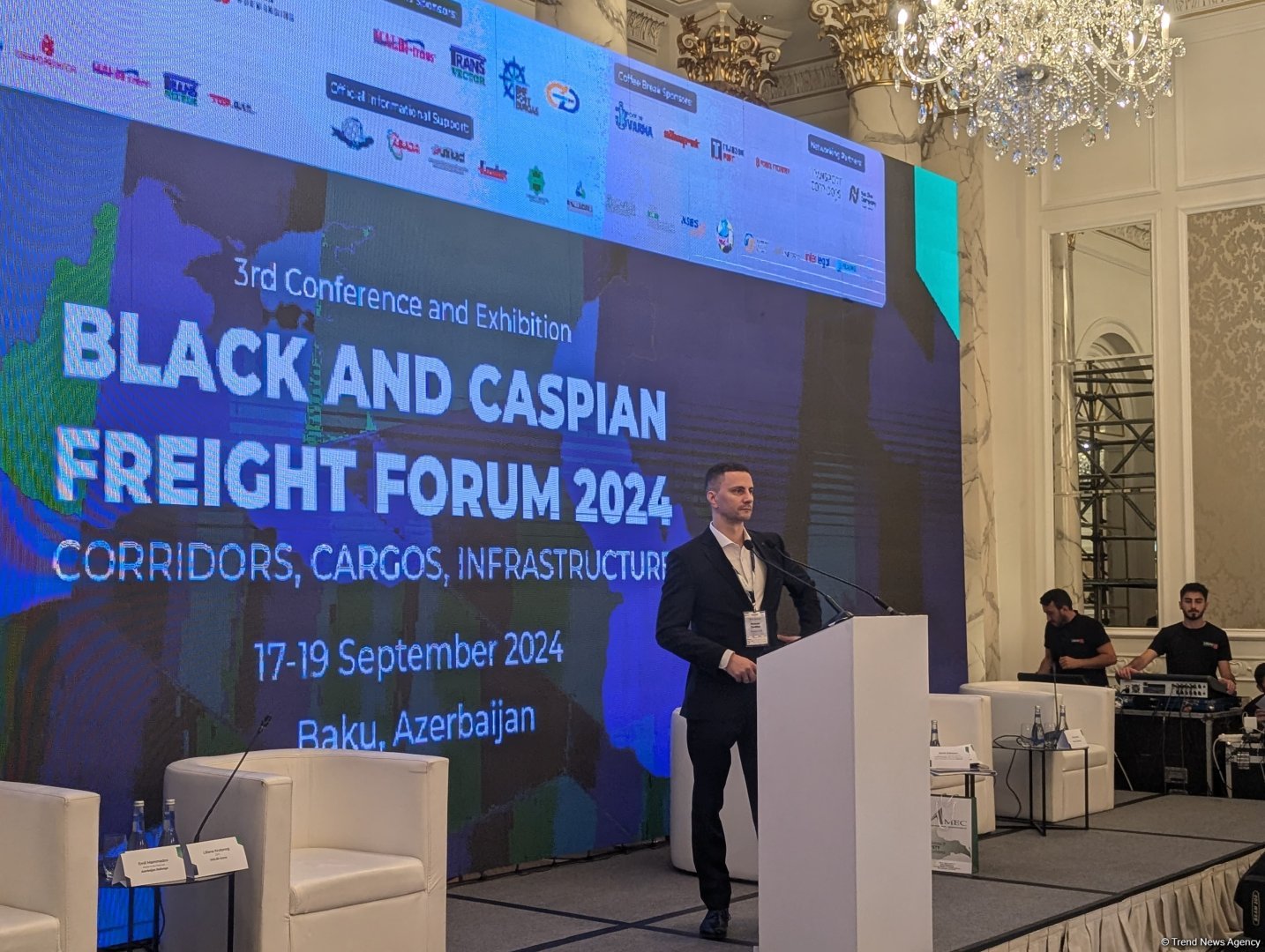 Azerbaijan's Baku wraps up second day of international logistics conference (PHOTO)