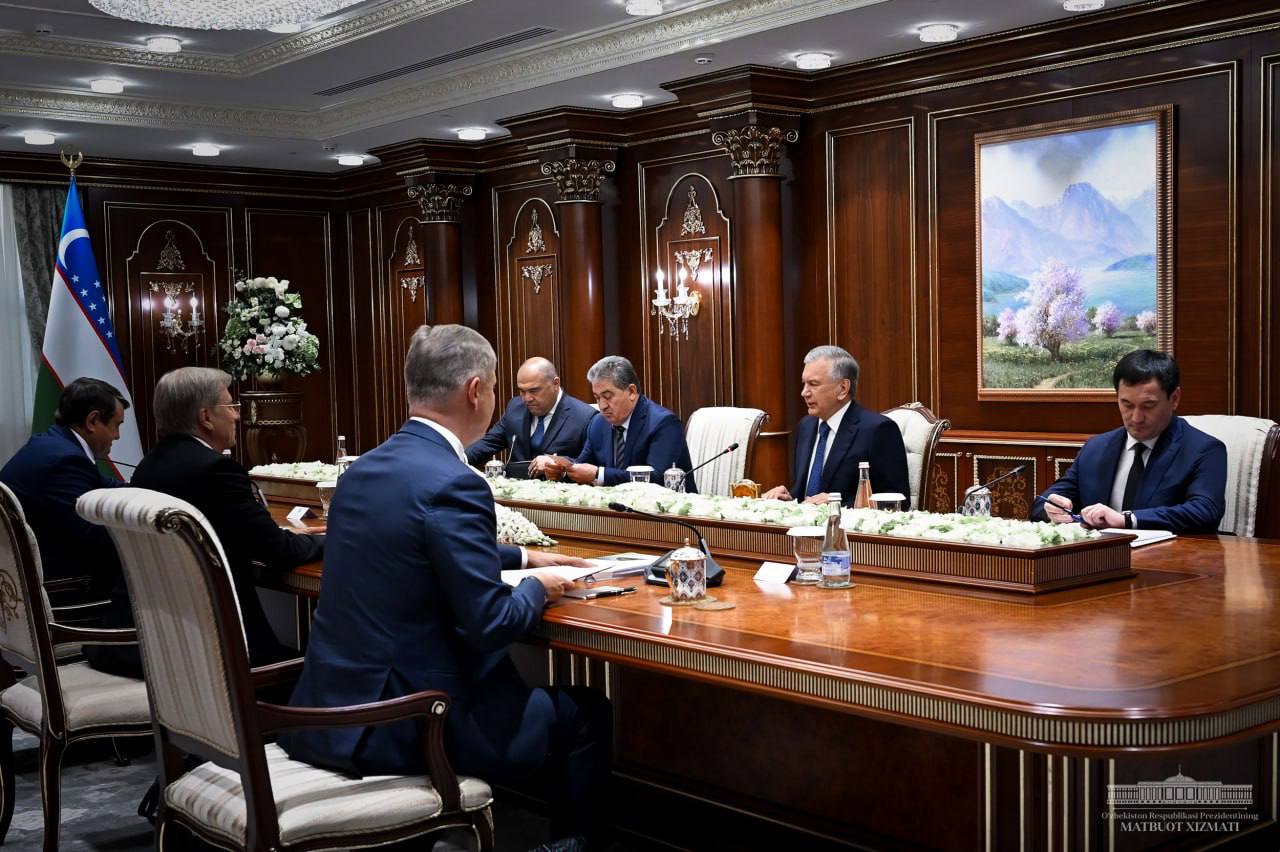 Uzbekistan, Russia parley development of Central Asian transport corridors