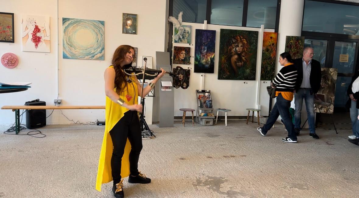 Azerbaijani artists exhibit their works in Germany (PHOTO)