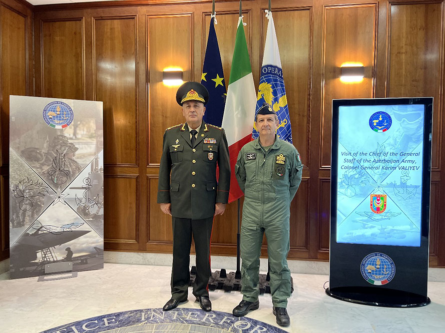 Azerbaijan, Italy debate further expansion of military-technical co-op (PHOTO)