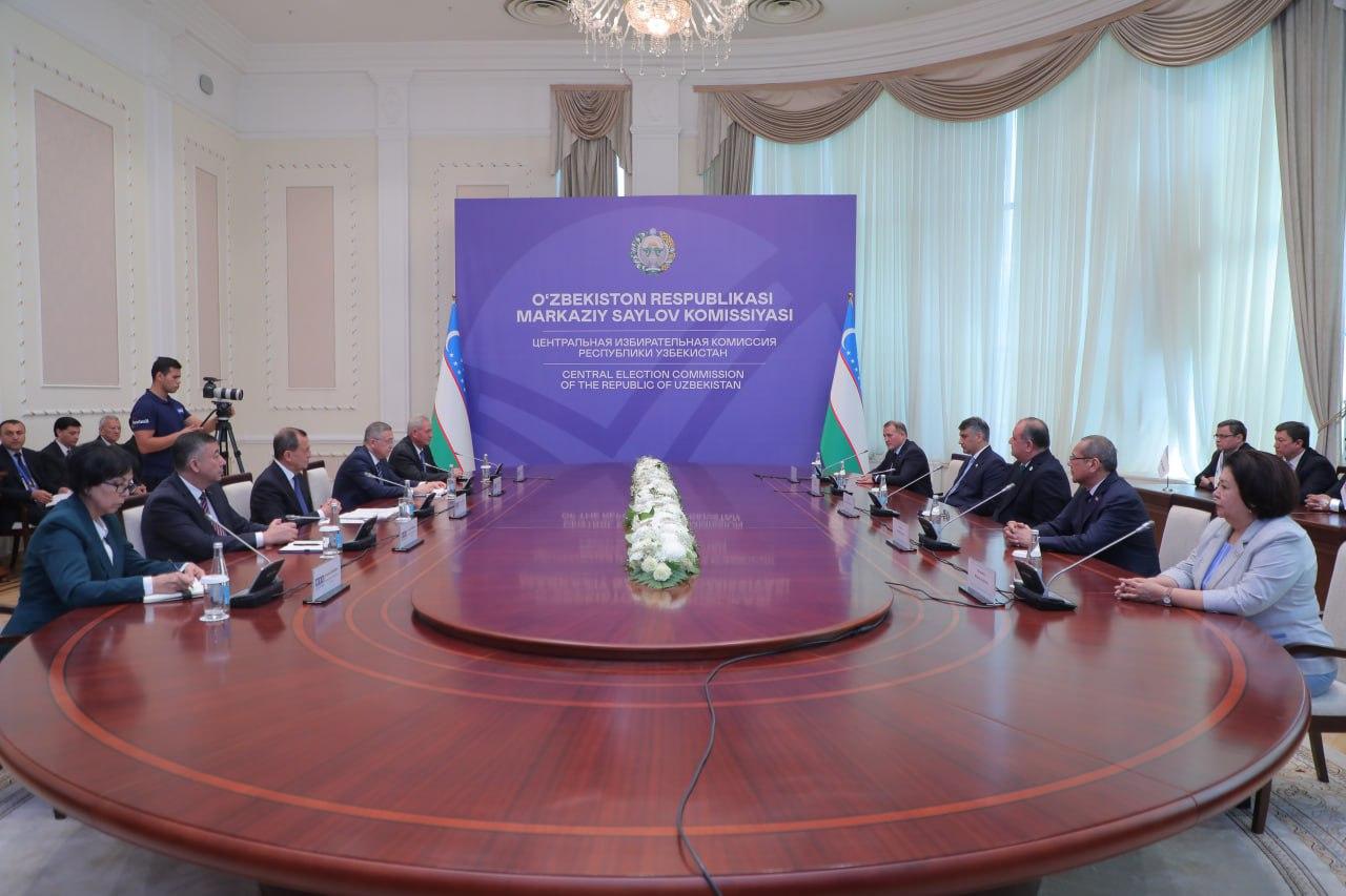 Uzbekistan holds signing ceremony of ethical rules for election campaigning