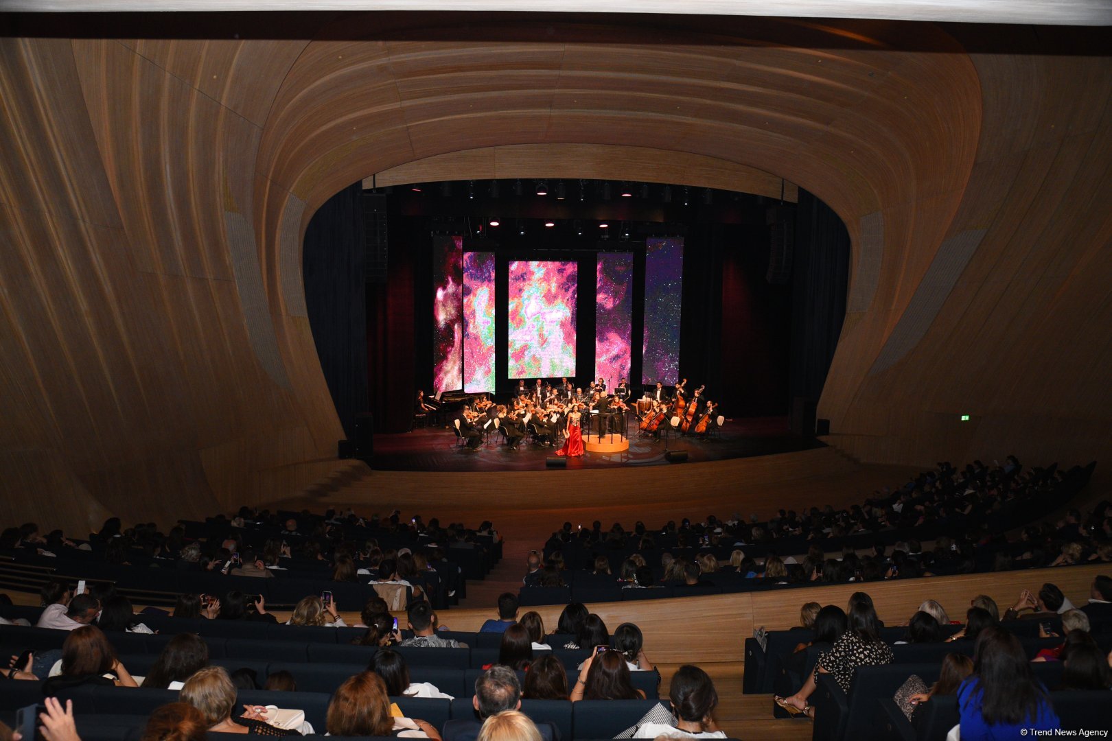 Amazing initiative "Opera and Fashion: 7 Beauties" shines at Heydar Aliyev Center (PHOTO)