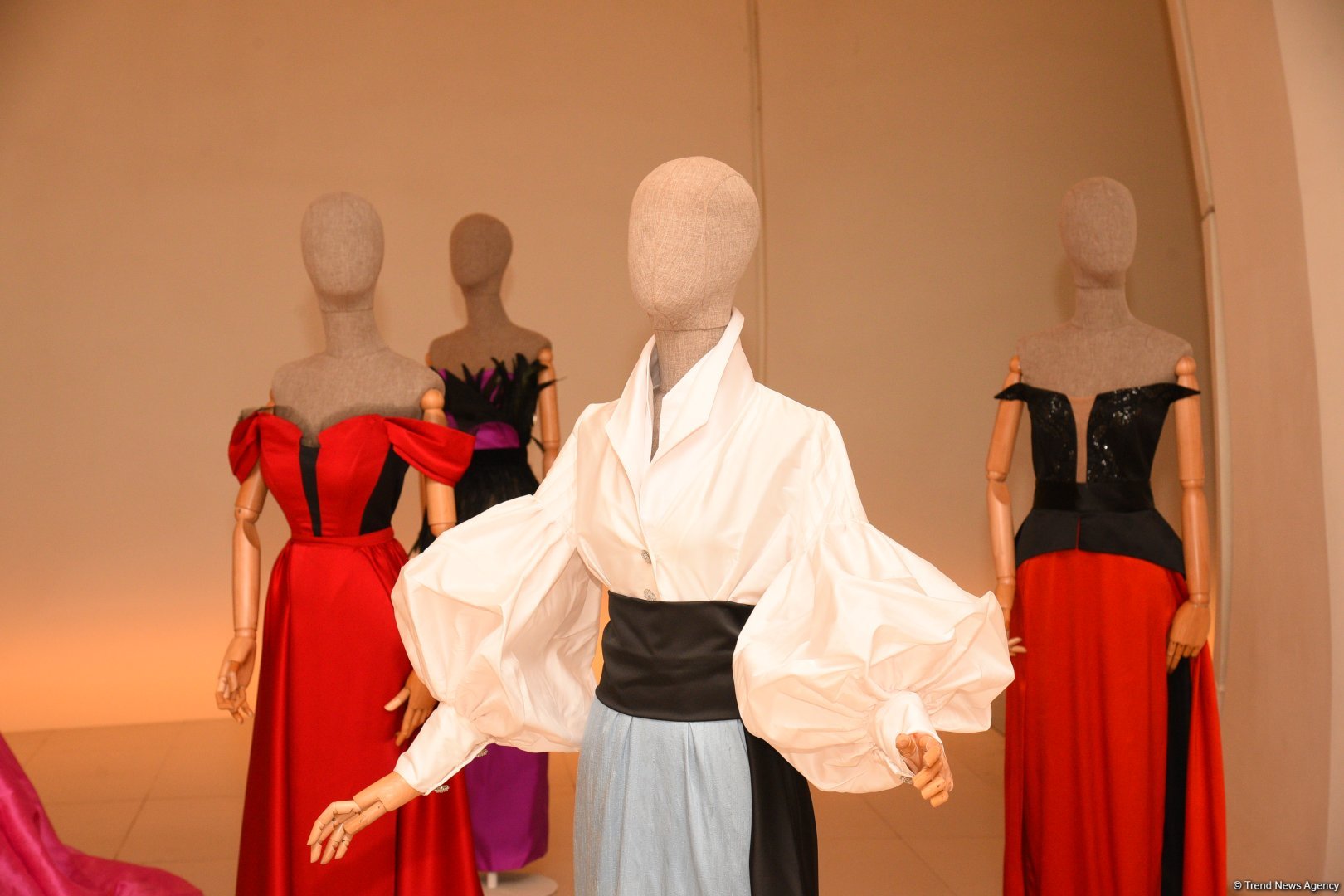 Amazing initiative "Opera and Fashion: 7 Beauties" shines at Heydar Aliyev Center (PHOTO)