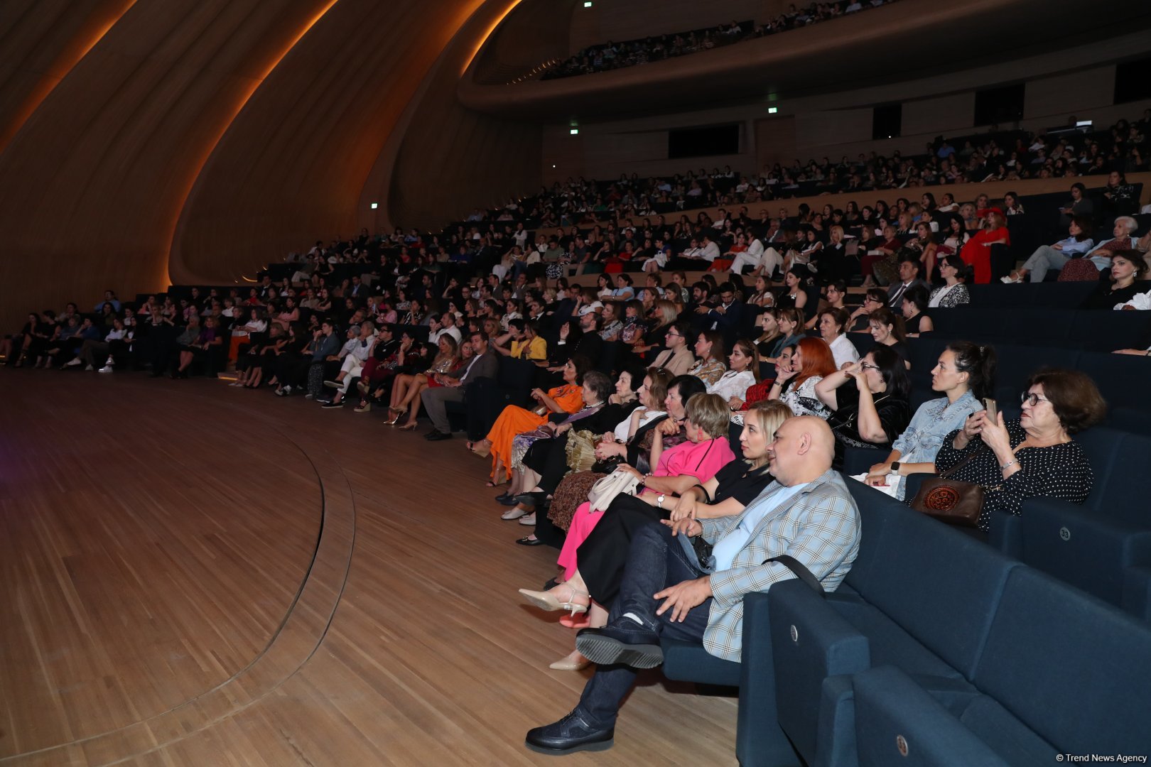 Amazing initiative "Opera and Fashion: 7 Beauties" shines at Heydar Aliyev Center (PHOTO)