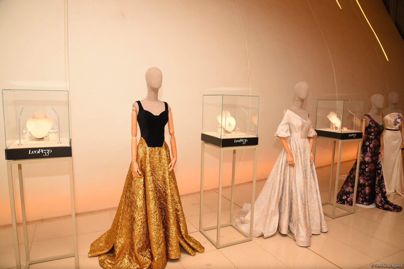 Amazing initiative "Opera and Fashion: 7 Beauties" shines at Heydar Aliyev Center (PHOTO)