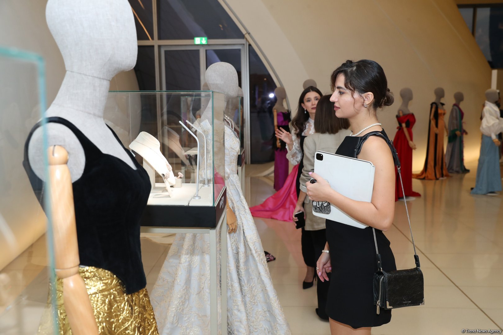 Amazing initiative "Opera and Fashion: 7 Beauties" shines at Heydar Aliyev Center (PHOTO)