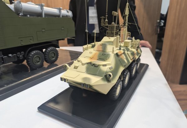 Azerbaijan's ADEX-2024 displays small-sized RP-377VM1 interference transmitter (PHOTO)