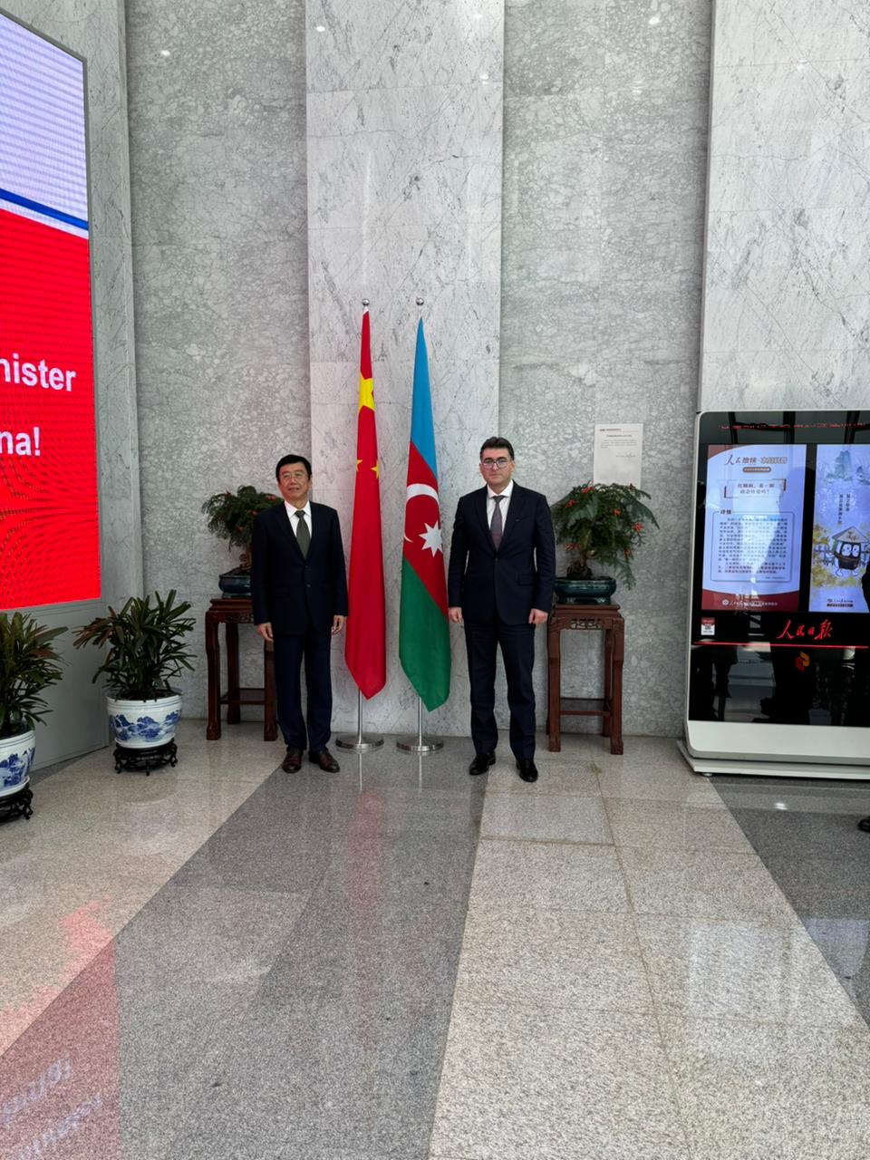 Azerbaijan discusses renewable energy collaboration with Chinese companies (PHOTO)