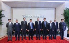 Azerbaijan discusses renewable energy collaboration with Chinese companies (PHOTO)