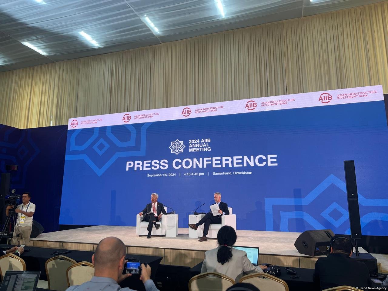 AIIB president commends Uzbekistan’s role in bank’s growth and regional cooperation