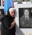 Azerbaijani people pay tribute to Second Karabakh War martyrs (PHOTO)