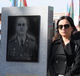 Azerbaijani people pay tribute to Second Karabakh War martyrs (PHOTO)