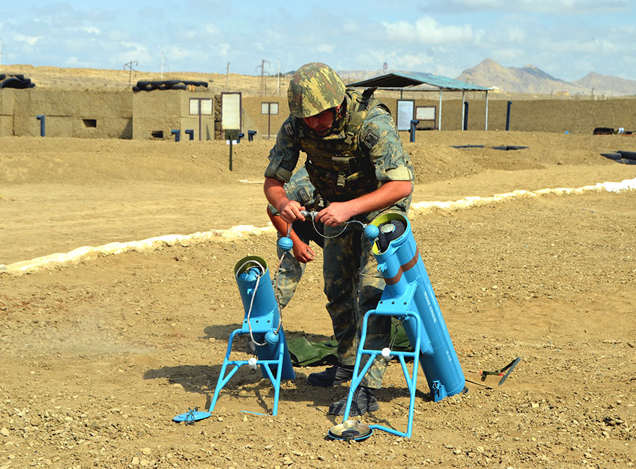 Azerbaijani Army conducts demonstration classes on engineering training (PHOTO)