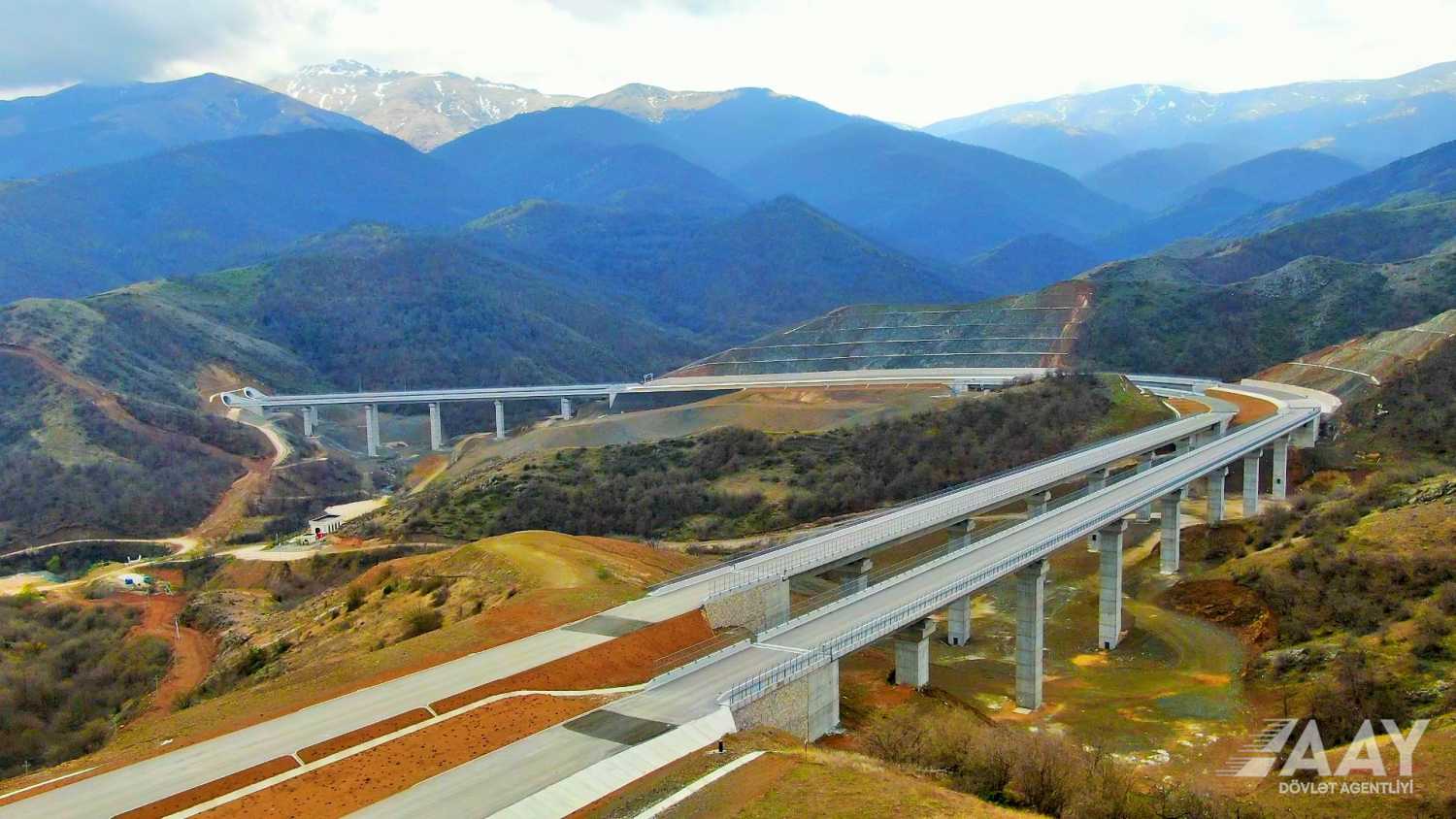 Ahmadbayli-Fuzuli-Shusha road wins int'l name for Innovative Construction Methodology