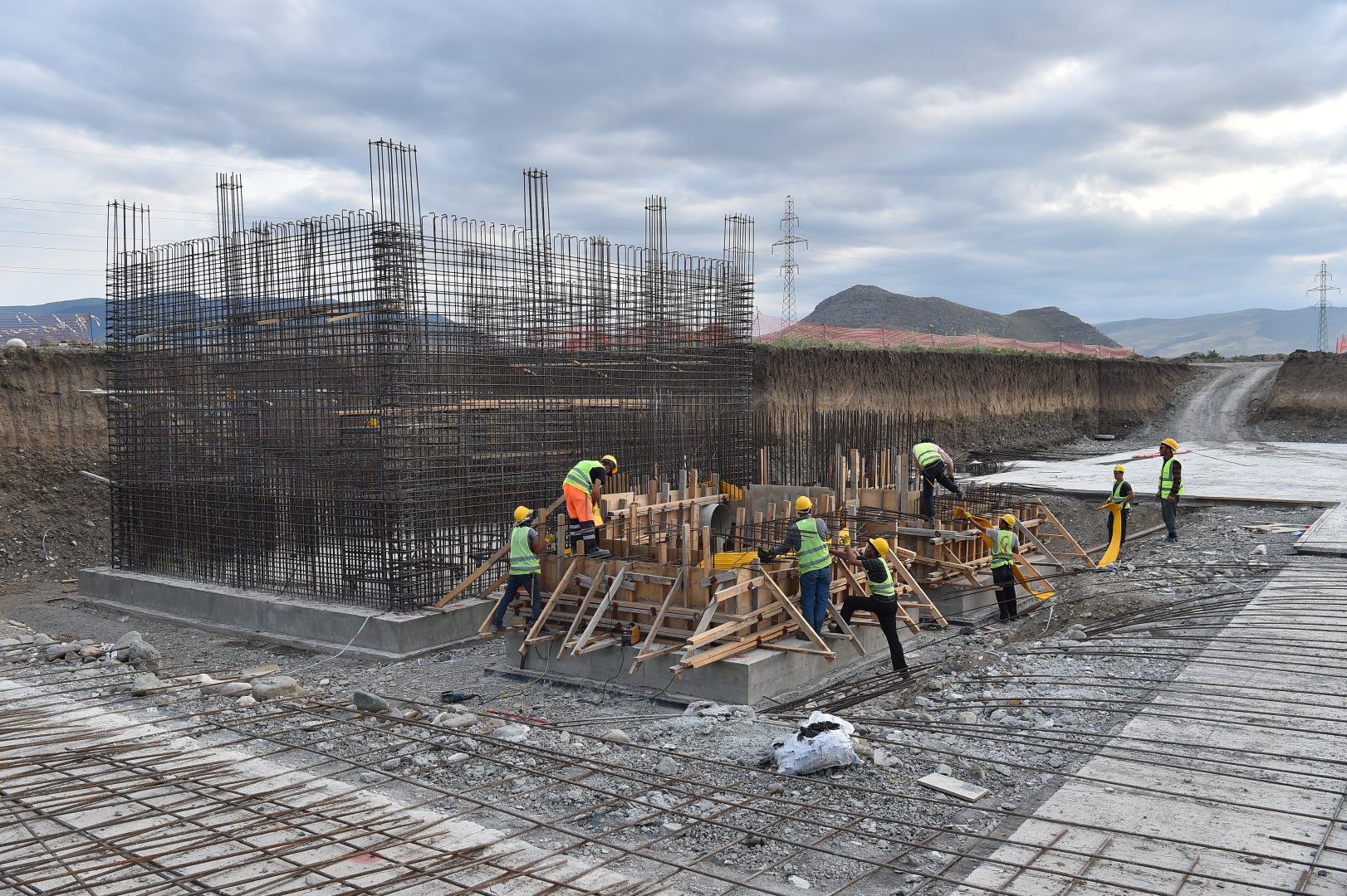 Azerbaijan building several large reservoirs in its liberated Aghdam (PHOTO/VIDEO)