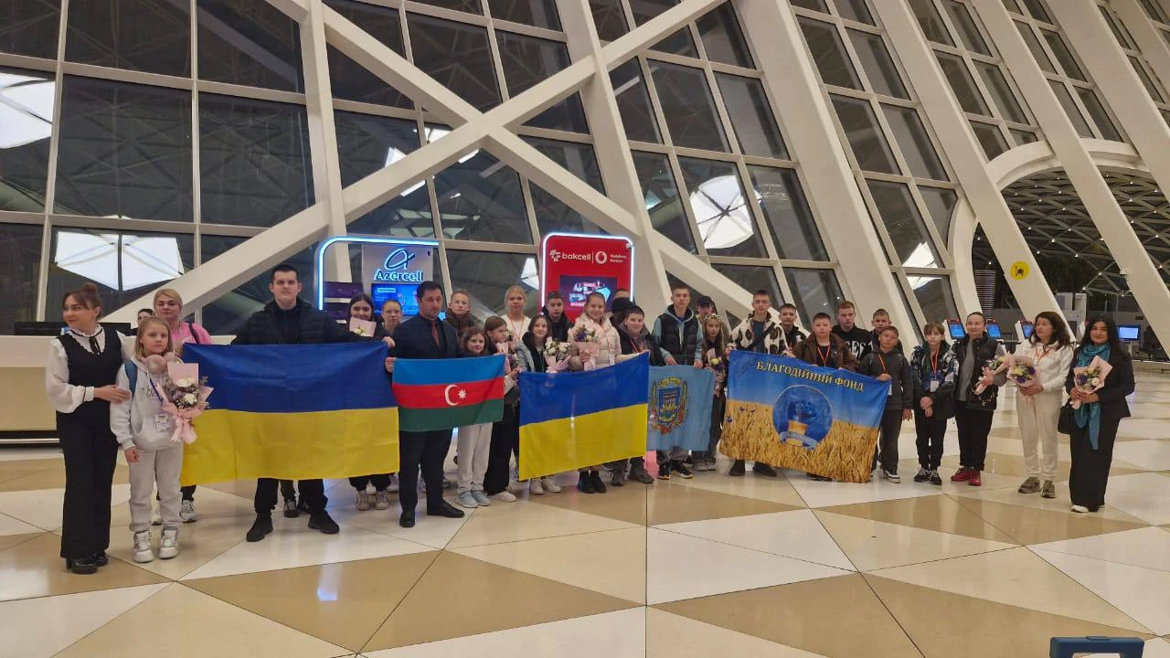 Azerbaijan welcomes group of children from Ukraine for rehabilitation purposes