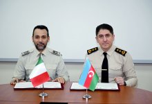 Azerbaijani army high-ranks engage in talks with their Italian opposite numbers