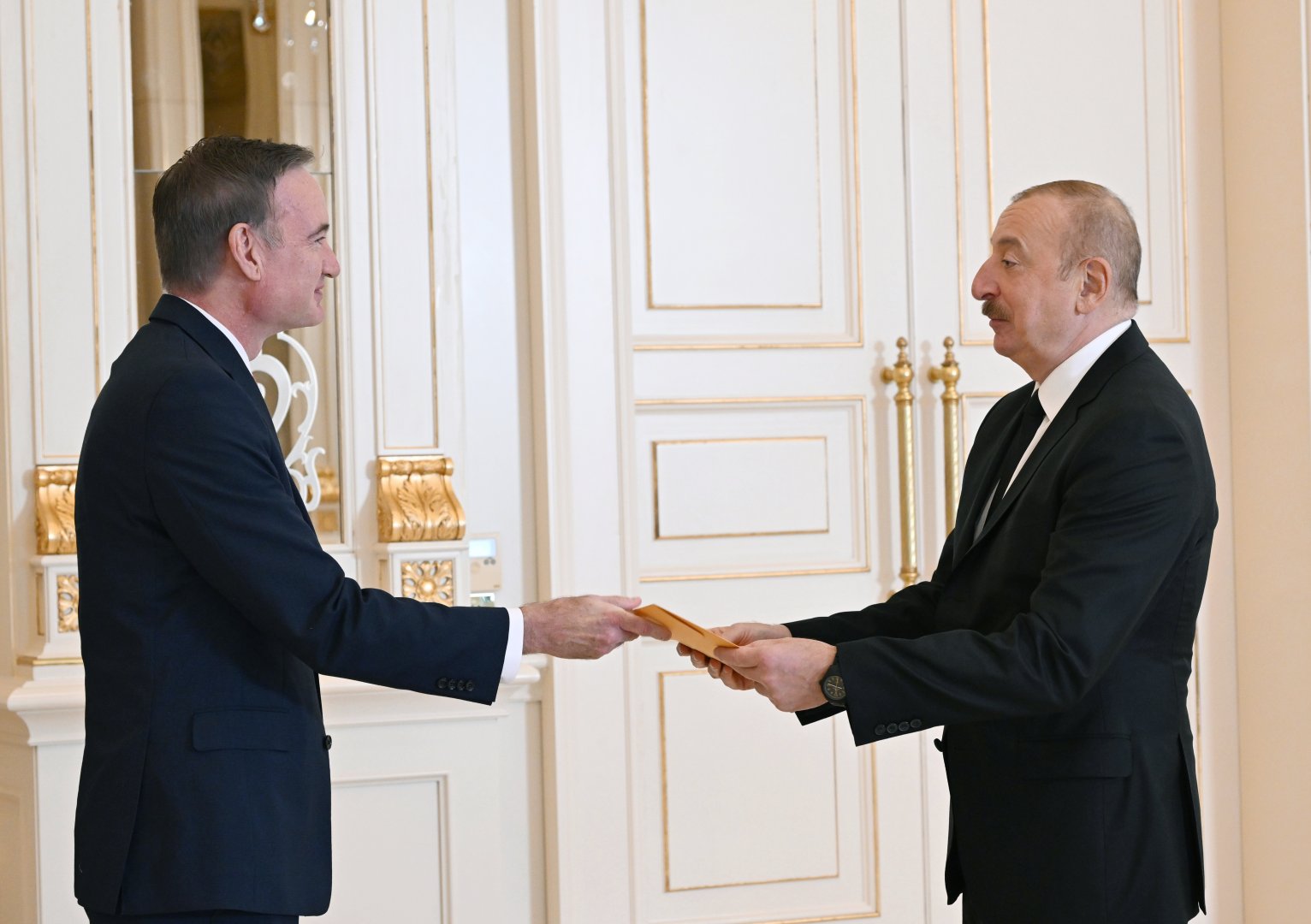 President Ilham Aliyev receives special assistant to U.S. president (PHOTO/VIDEO)