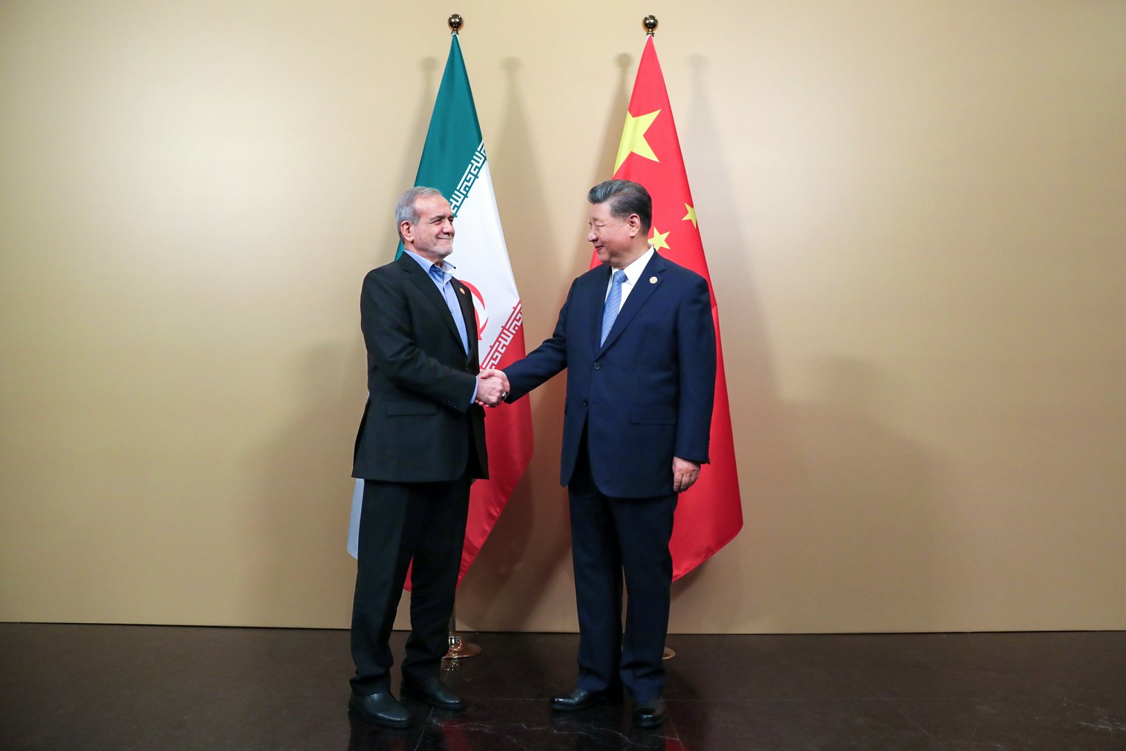 President Pezeshkian emphasizes importance of Iran-China ties