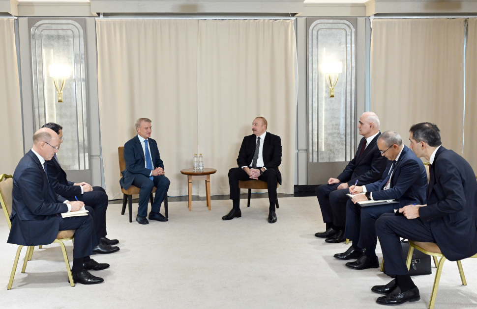 President Ilham Aliyev meets Sberbank chairman (PHOTO/VIDEO)