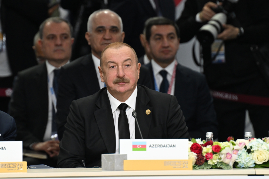 President Ilham Aliyev attends plenary session of 16th BRICS Summit in Kazan (PHOTO)