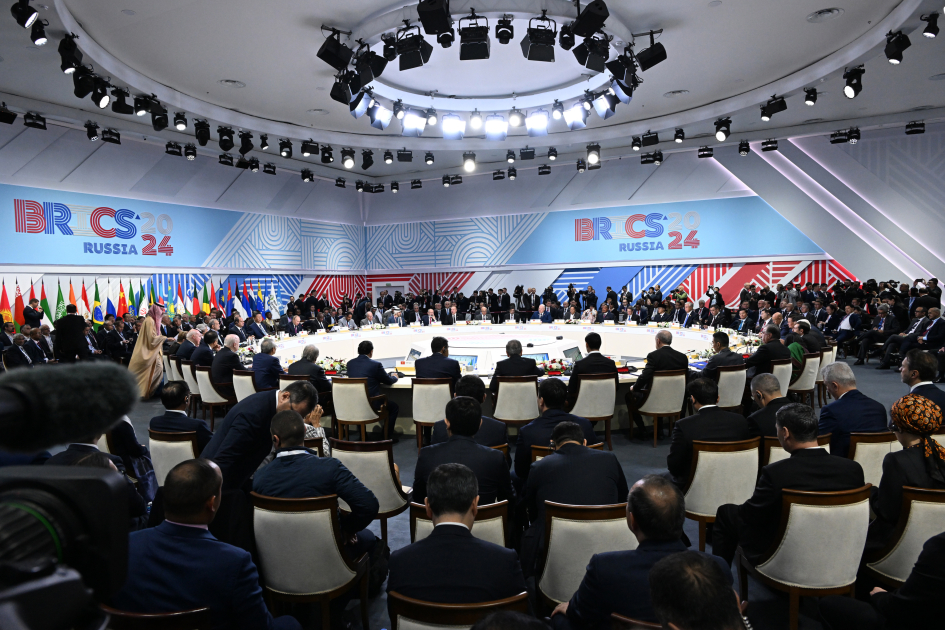 President Ilham Aliyev attends plenary session of 16th BRICS Summit in Kazan (PHOTO)