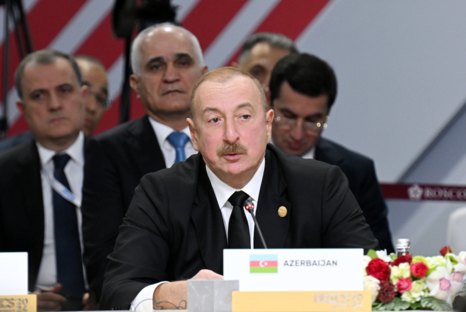 President Ilham Aliyev attends plenary session of 16th BRICS Summit in Kazan (PHOTO)