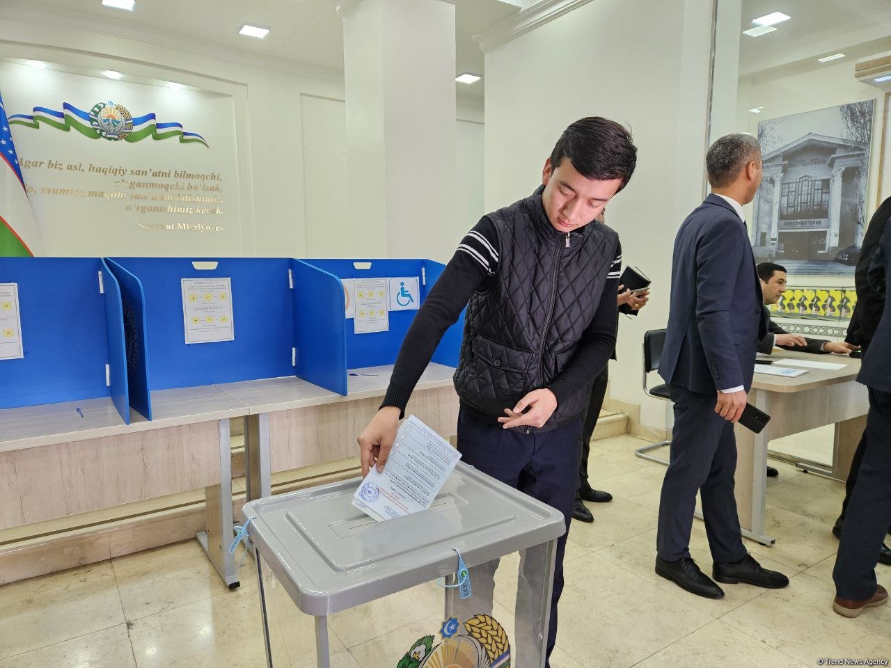Uzbekistan's parliamentary election gets high assessment from int'l observers - Trend's report from Tashkent (PHOTO)