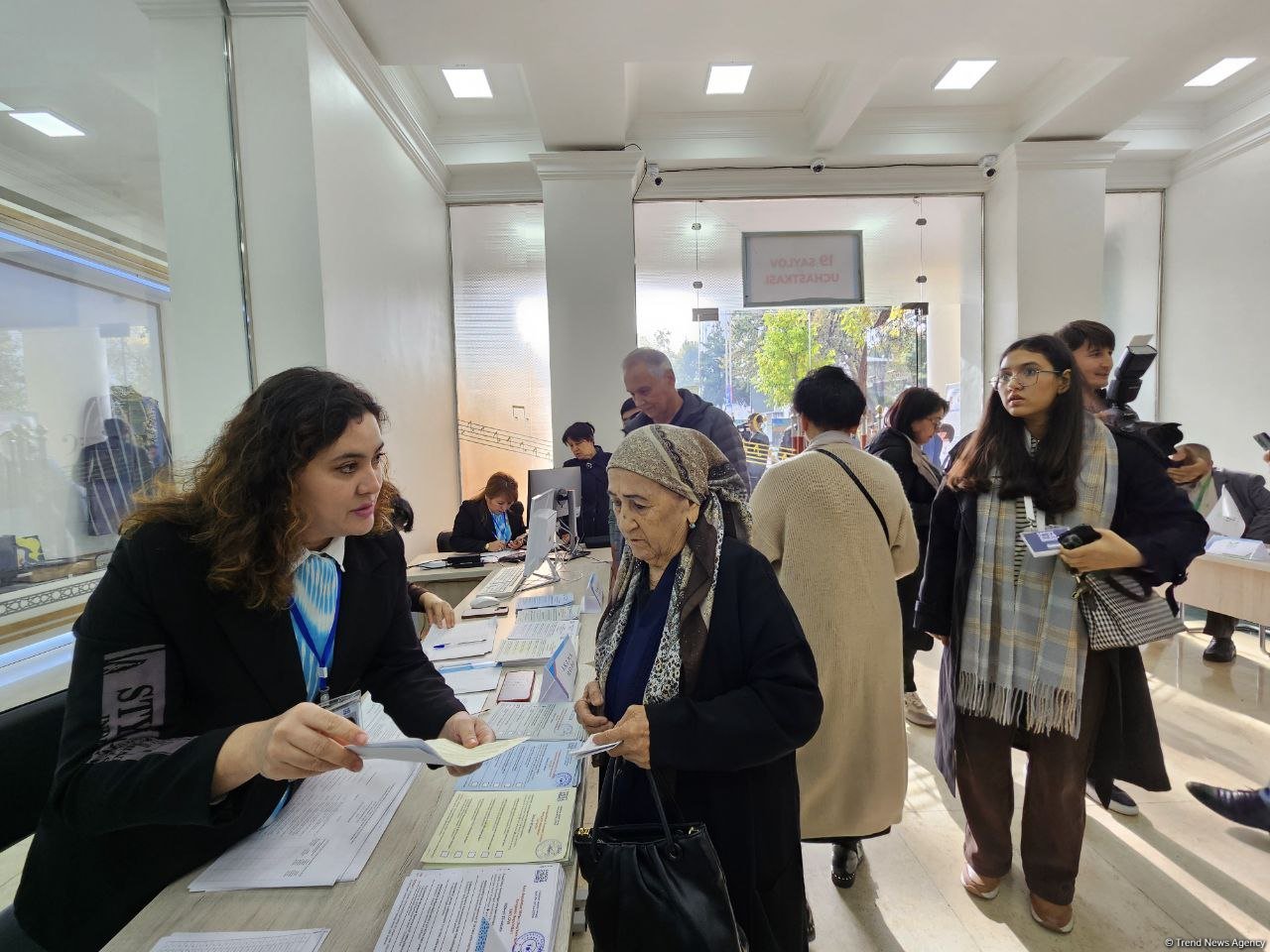 Uzbekistan's parliamentary election gets high assessment from int'l observers - Trend's report from Tashkent (PHOTO)