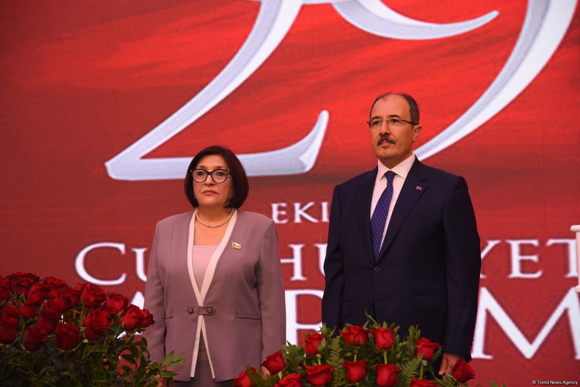 Azerbaijan's Baku celebrates Türkiye's Republic Day (PHOTO/VIDEO)