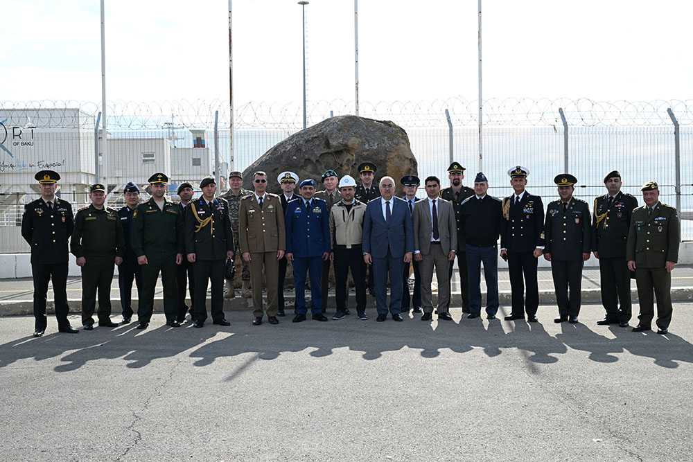 Military attachés visit Baku International Sea Trade Port in Azerbaijan (PHOTO)