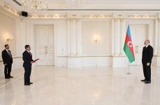 President Ilham Aliyev receives credentials of incoming ambassador of Bangladesh to Azerbaijan (PHOTO/VIDEO)