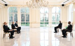 President Ilham Aliyev accepts credentials of incoming ambassador of Rwanda to Azerbaijan (PHOTO/VIDEO)