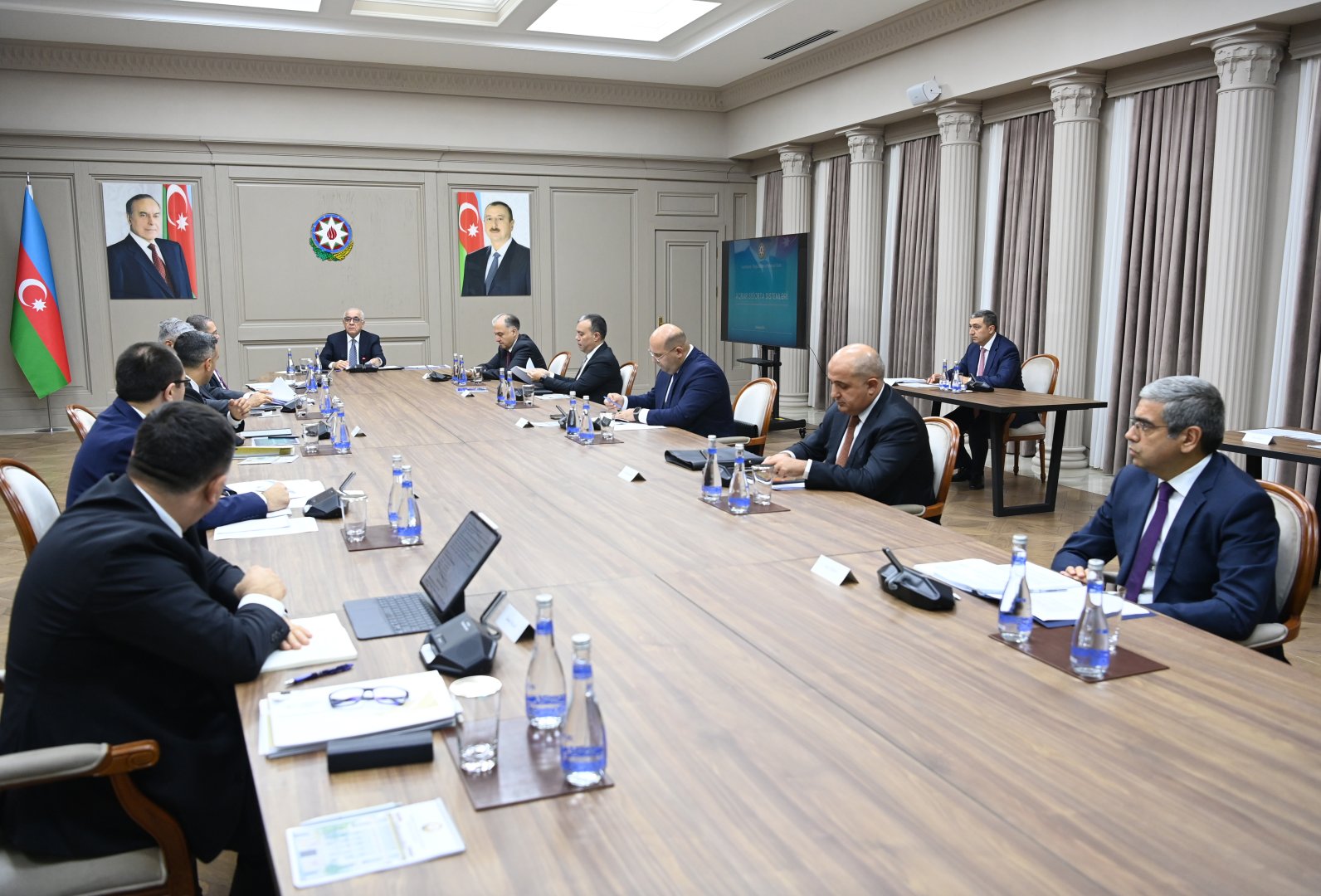 Azerbaijan’s Economic Council holds another meeting (PHOTO)