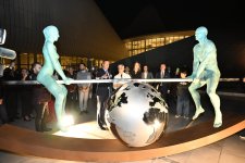 Heydar Aliyev Center hosts Lorenzo Quinn's 'Equilibrium in Nature' exhibition (PHOTO)