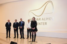Heydar Aliyev Center hosts Lorenzo Quinn's 'Equilibrium in Nature' exhibition (PHOTO)